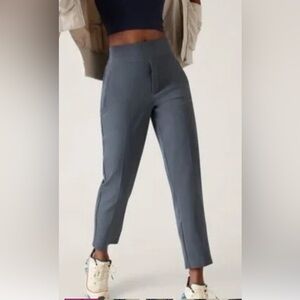 Athleta Endless High Rise Pant size 4P Grey